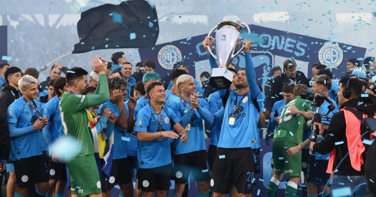 River volvioacute a sufrir a Belgrano que por primera vez festejoacute un tiacutetulo de AFA