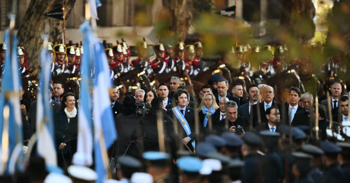 Javier Milei encabezar el Tedeum y luego una reunión de gabinete en Casa Rosada (Foto- AFPLuis Robayo)