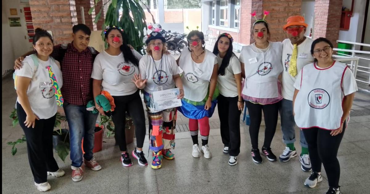 CONVOCATORIA Los voluntarios son quienes trabajan por los que necesitan