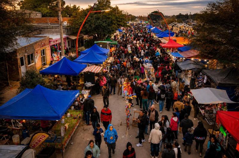 Una multitud celebroacute en Forres la fiesta patronal de San Isidro Labrador