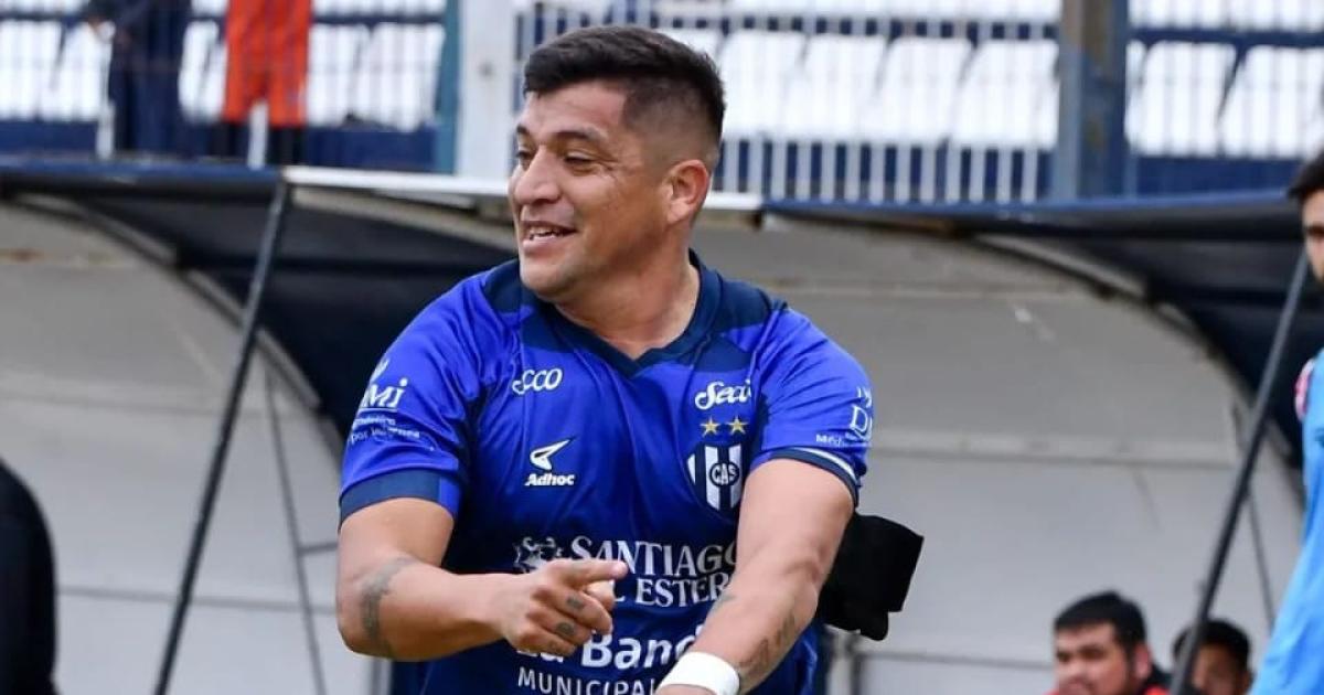Sarmiento goleoacute a Boca Unidos y sale del fondo de la tabla