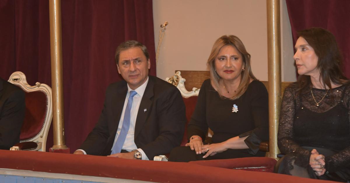 Velada de gala en el Teatro 25 de Mayo por el aniversario de la Revolucioacuten de Mayo