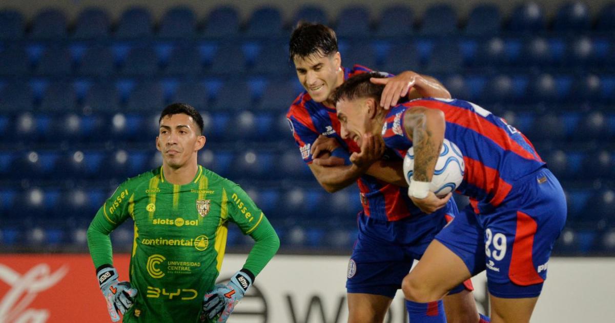 San Lorenzo va por el pase a octavos de final