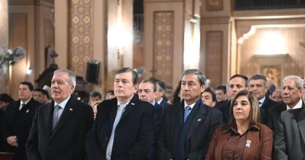 Zamora pide defender el futuro con paz dignidad y trabajo