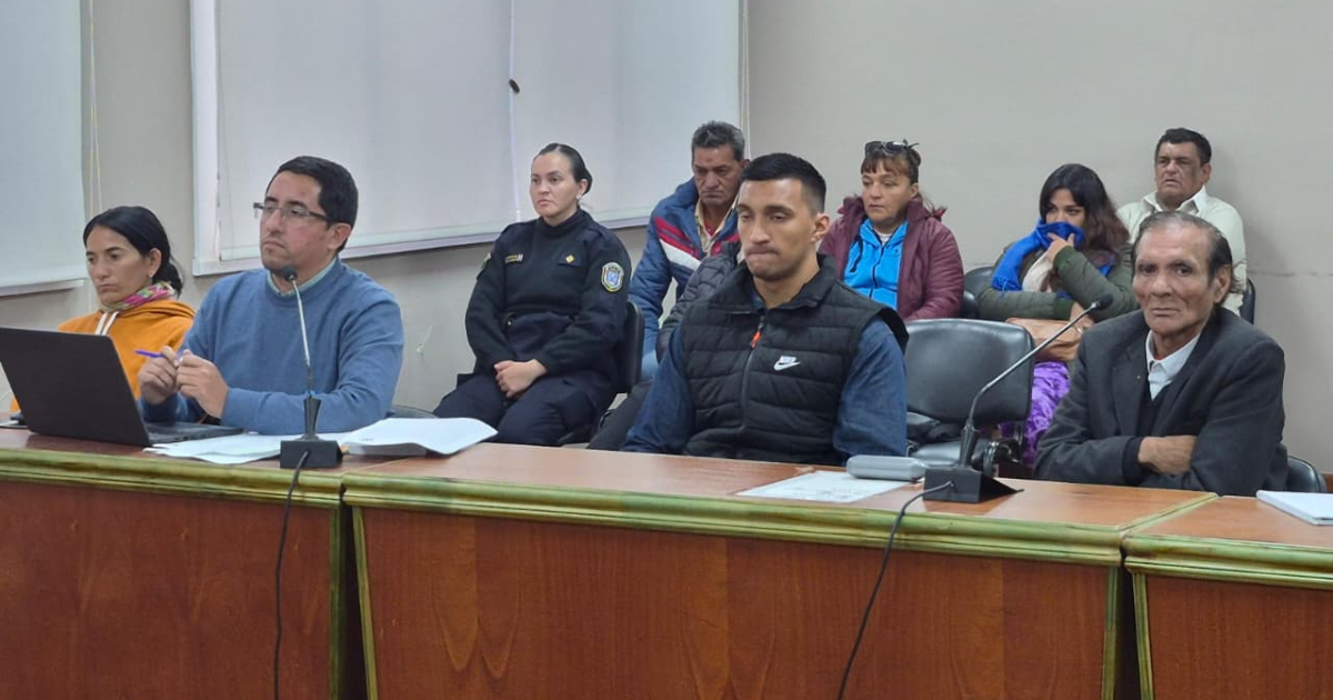 Comenzoacute el juicio a la pareja acusada de asesinar a su primo y herir de gravedad a otro familiar
