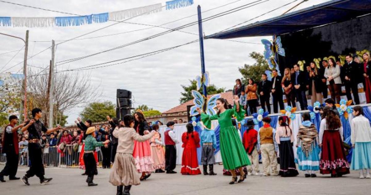 Instan en Clodomira a seguir los ideales de la Gesta de Mayo