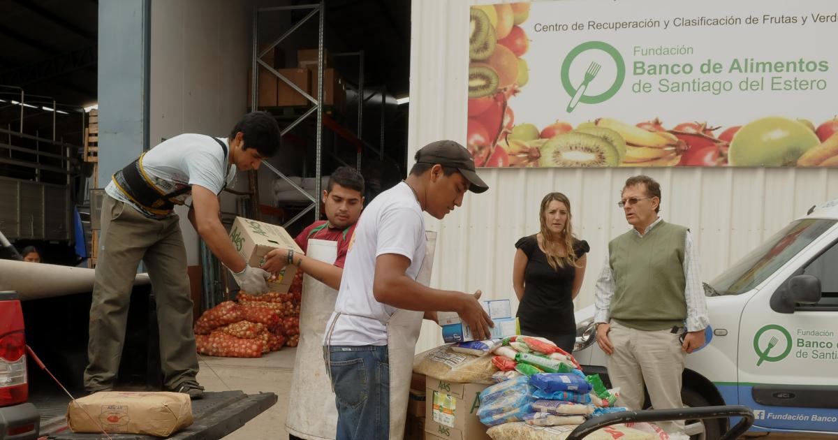 El Banco de Alimentos en una cicloacutepea lucha para combatir el hambre