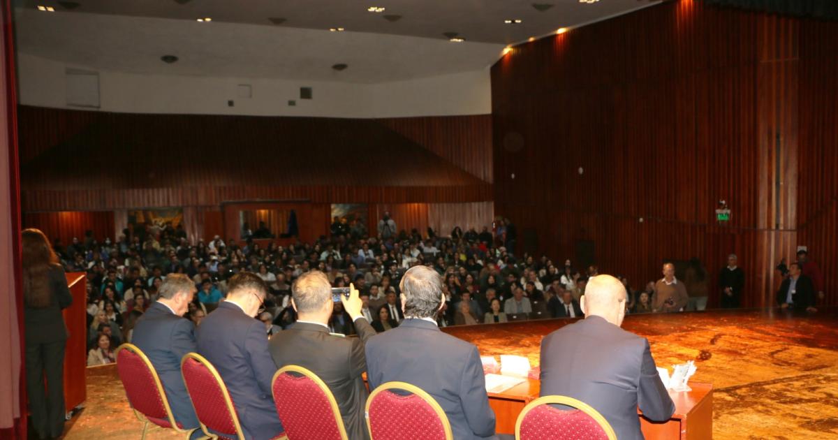 Fuerte convocatoria en la UNSE para el conversatorio sobre China y Argentina