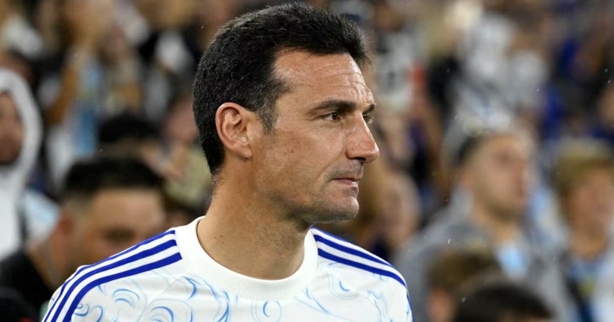 Scaloni llevaraacute una delegacioacuten ampliada a los amistosos previos al Mundial