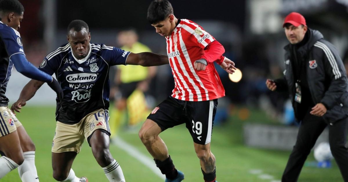 Estudiantes ganoacute en el descuento y se metioacute eacutepicamente en octavos de la Libertadores