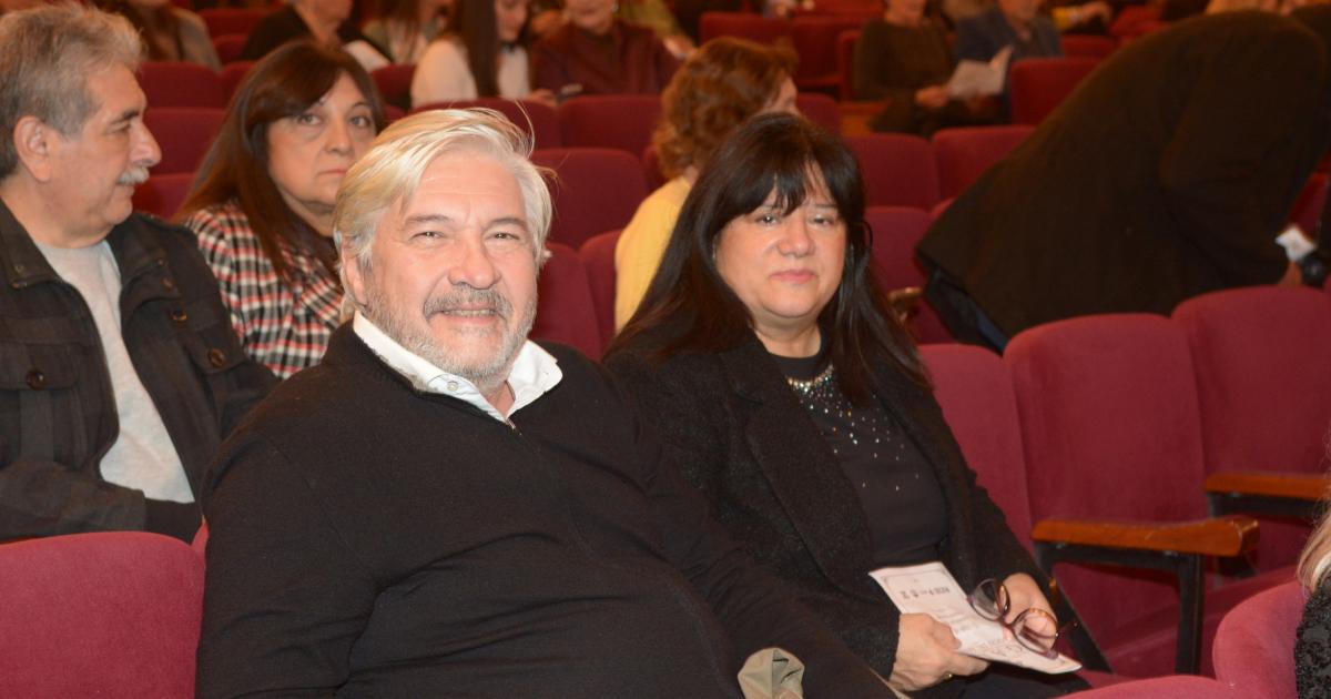 EMOTIVA VELADA PATRIA EN EL TEATRO