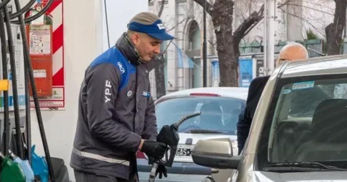 Combustibles- la comercializacioacuten cayoacute un 23-en-porciento- en abril en todo el paiacutes