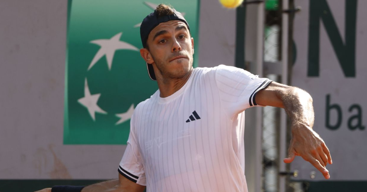 Ceruacutendolo day en Roland Garros- Francisco tambieacuten ganoacute y avanzoacute a tercera ronda