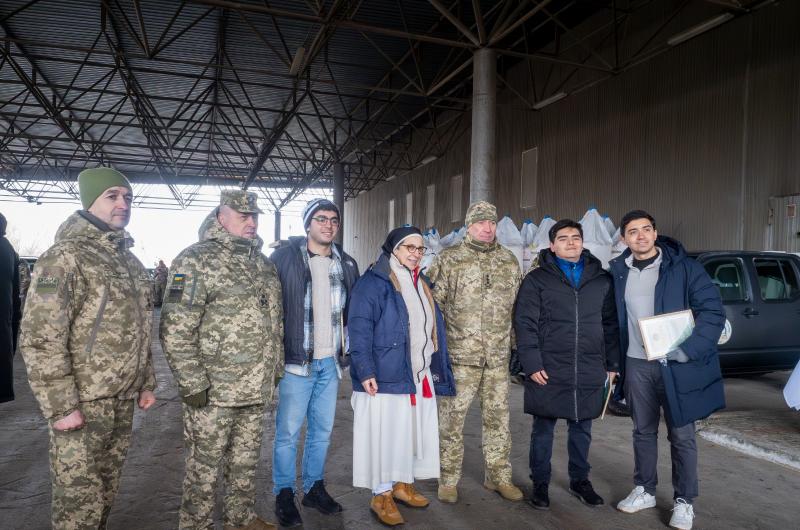 El papa Leoacuten XIV y los tucumanos estaacuten unidos por Ucrania en misioacuten humanitaria de  Sor Luciacutea