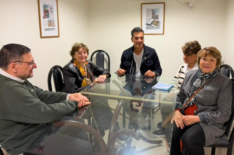 Nacho Orieta y autoridades del PEC dialogaron con EL LIBERAL