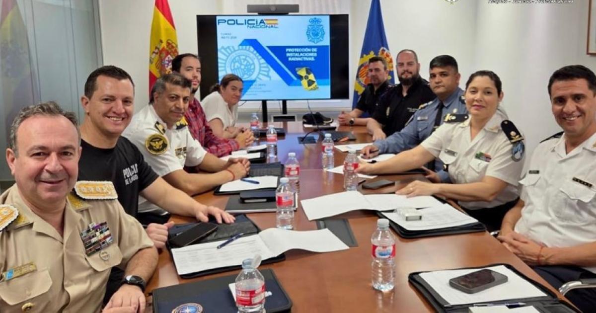 El gobierno provincial continuacutea impulsando la capacitacioacuten internacional de la Policiacutea de Santiago