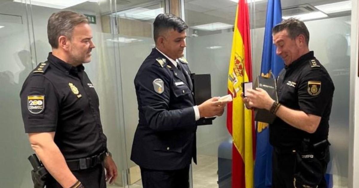 El gobierno provincial continuacutea impulsando la capacitacioacuten internacional de la Policiacutea de Santiago