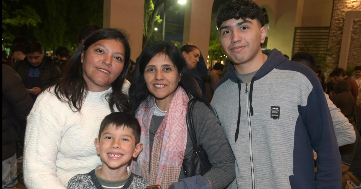 LOS SANTIAGUENtildeOS YA PALPITAN EL MUNDIAL