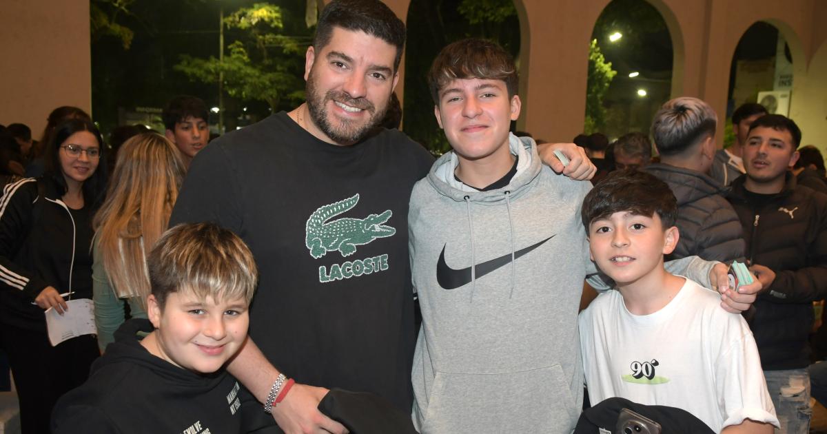 LOS SANTIAGUENtildeOS YA PALPITAN EL MUNDIAL