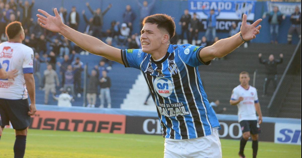 Guumlemes no pudo con Almagro y volvioacute a caer en zona de descenso directo