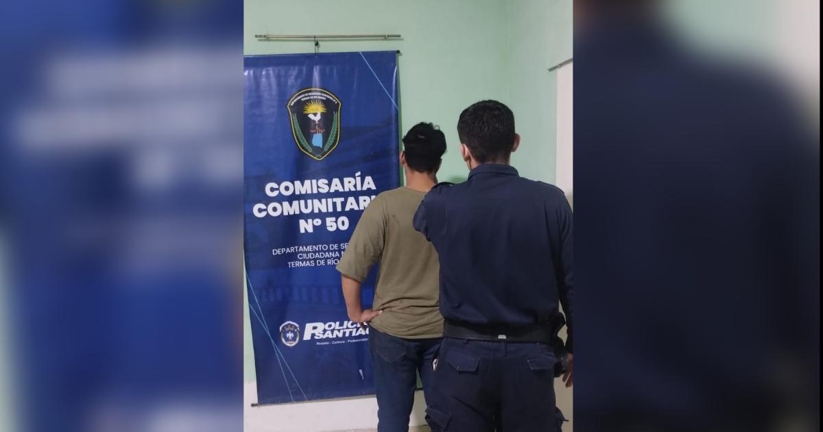 Fue a buscar a su hermana al trabajo la golpeoacute y terminoacute detenido