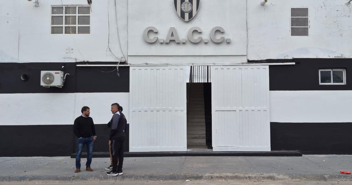 Hernaacuten Zanni el titular del Ferro- Al hincha no hay nada para reprocharle
