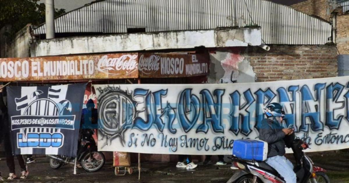 FOTOS Comienza la vigilia por el aniversario de Central Coacuterdoba
