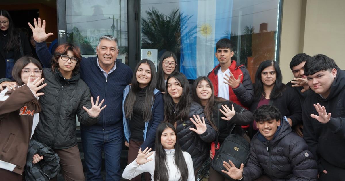 Destacan participacioacuten de alumnos bandentildeos en el Pre Quinto de Peliacutecula