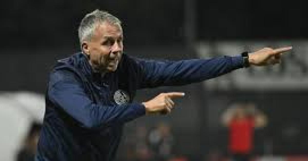 Gustavo Aacutelvarez seguiraacute siendo DT de San Lorenzo