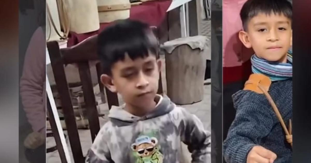 Gabriel Omar Silva el pequentildeo bombisto que conquista corazones con su talento