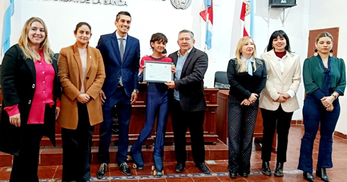 El Concejo otorgoacute Distincioacuten al deportista bandentildeo Joel Veroacuten