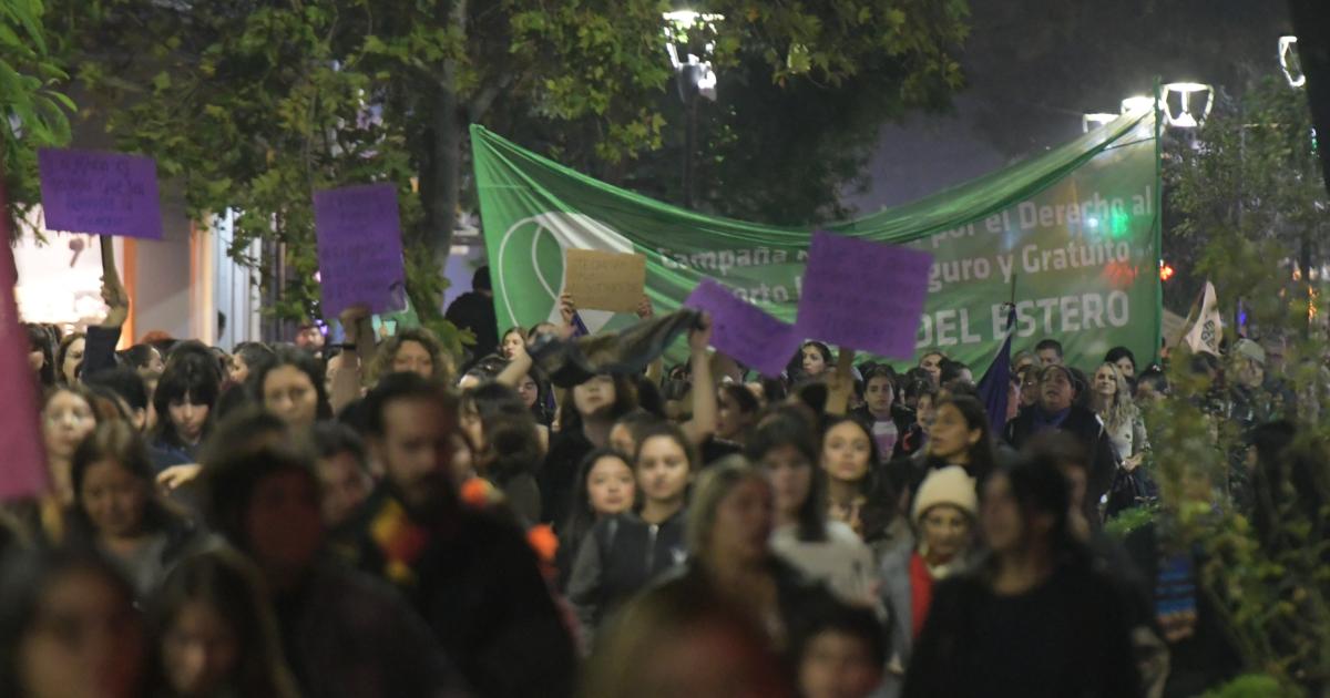 FOTOS- Las imaacutegenes de la marcha Ni Una Menos en Santiago 