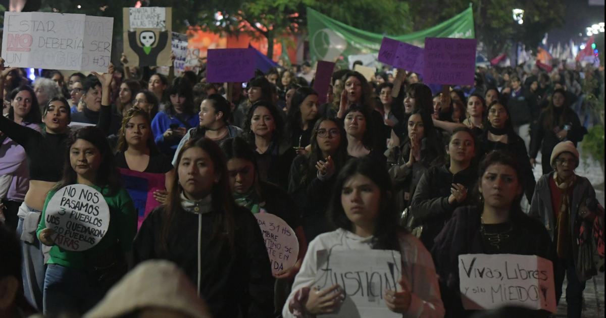 FOTOS- Las imaacutegenes de la marcha Ni Una Menos en Santiago 
