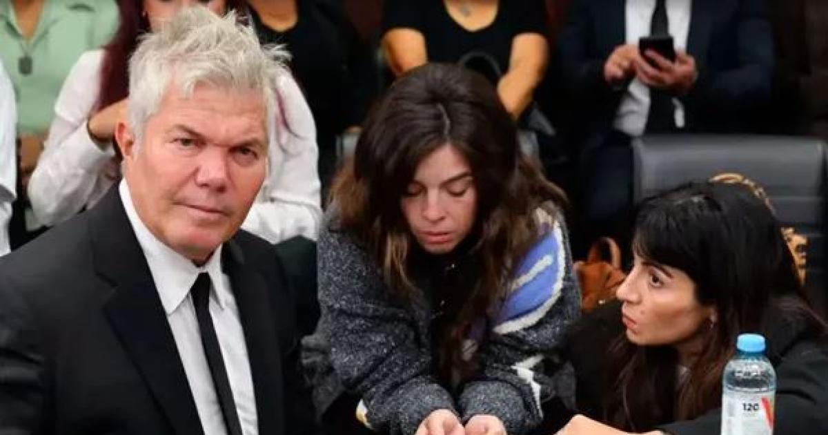 Burlando pidioacute detener a una testigo por presunto falso testimonio en el juicio por la muerte de Maradona