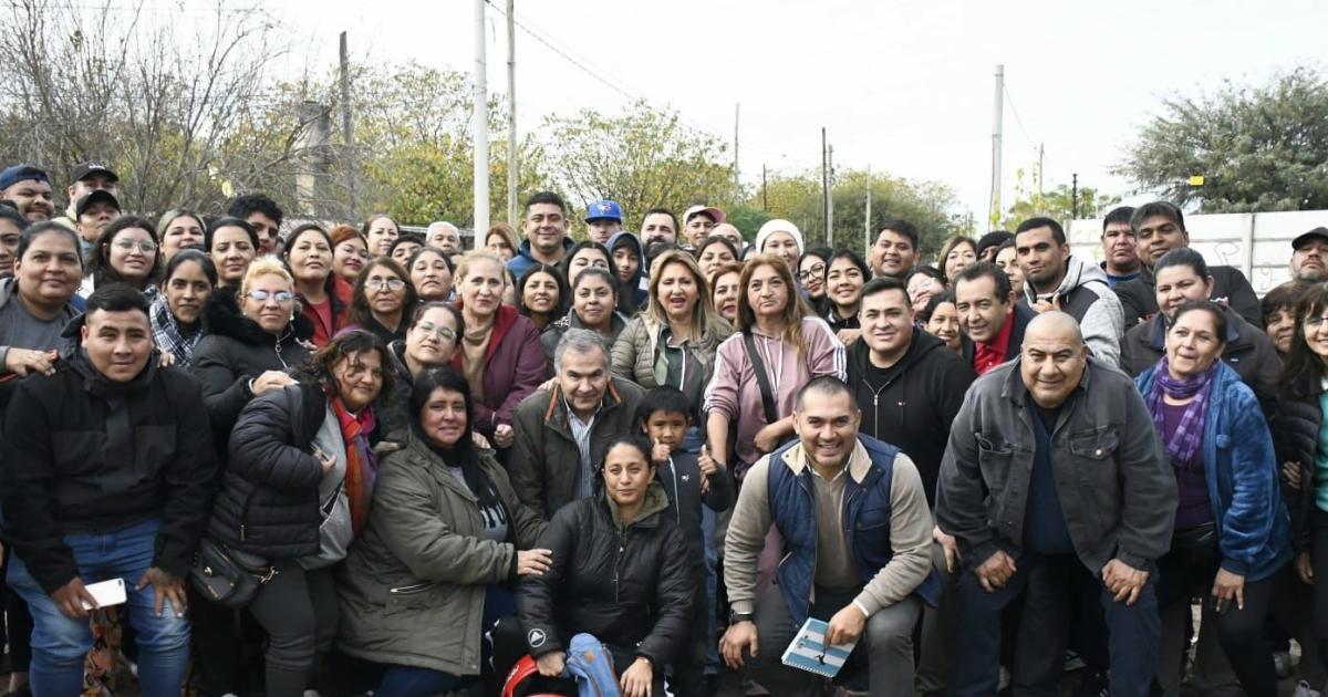 Fuentes supervisoacute el trabajo de varias aacutereas operativas en el barrio Borges
