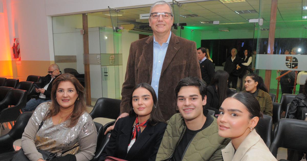 RECONOCIMIENTO A GRADUADOS 