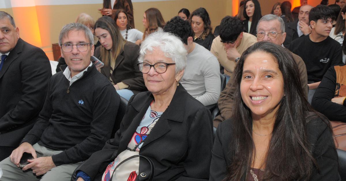 RECONOCIMIENTO A GRADUADOS 
