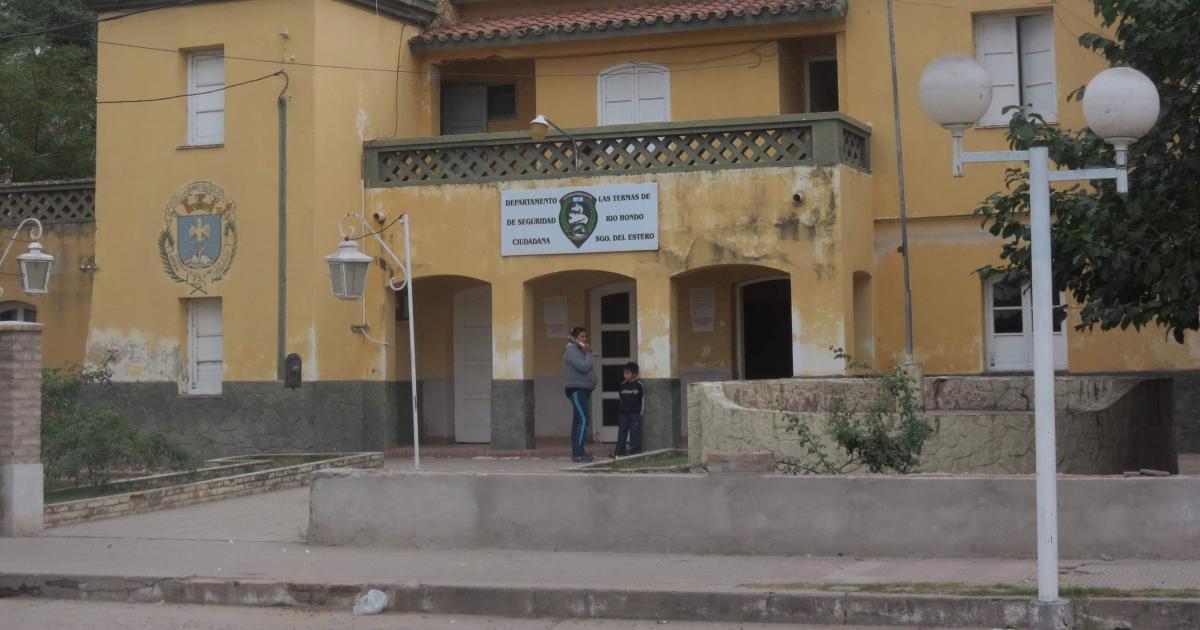 Aprovecharon la internacioacuten de los duentildeos de casa y les robaron bienes por 15000000 en Las Termas
