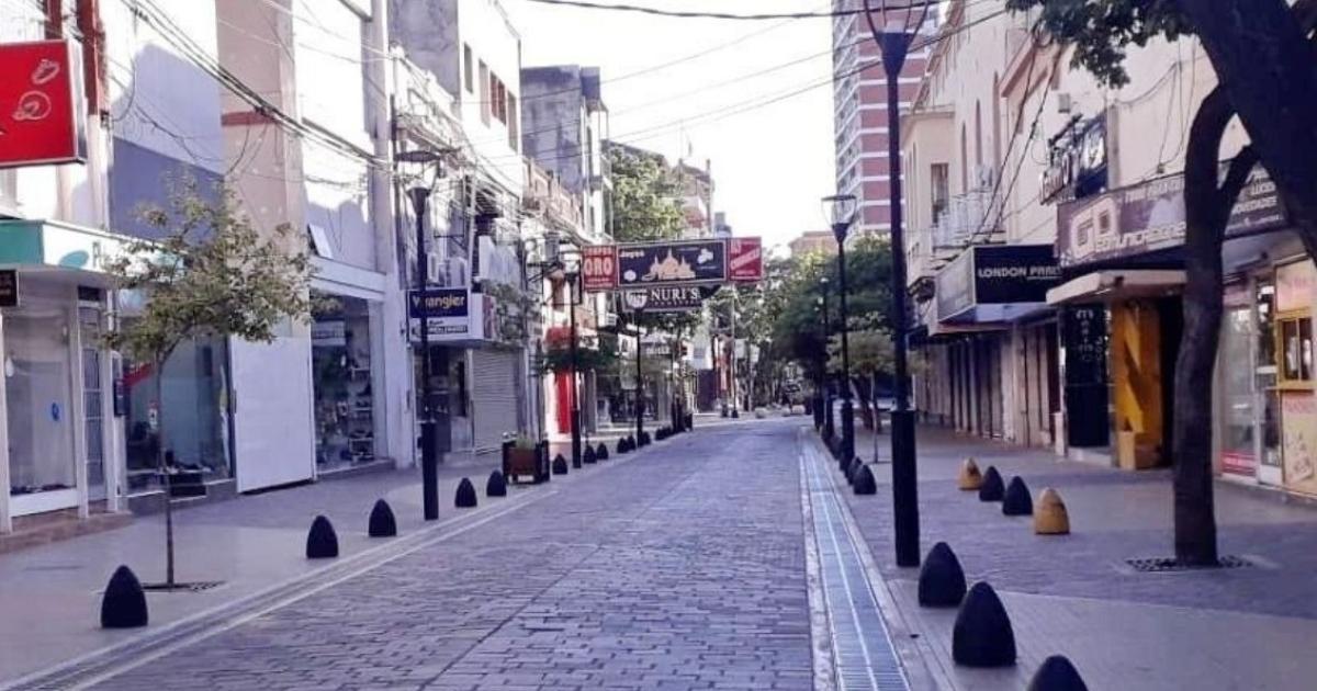 La Caacutemara de Comercio confirmoacute que el lunes 15 de junio no habraacute actividad comercial y el saacutebado 20 se trabajaraacute normalmente