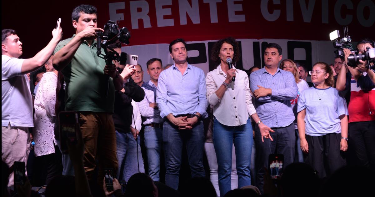 Paula Caacutenepa lanzoacute su candidatura a intendente en Las Termas 