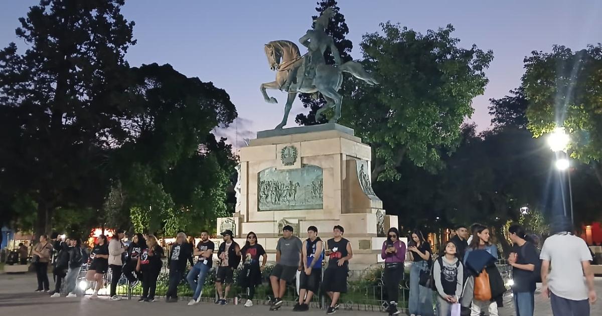 Santiago del Estero y todo paiacutes celebroacute ayer una Misa Ricotera para despedir Carlos Indio Solari