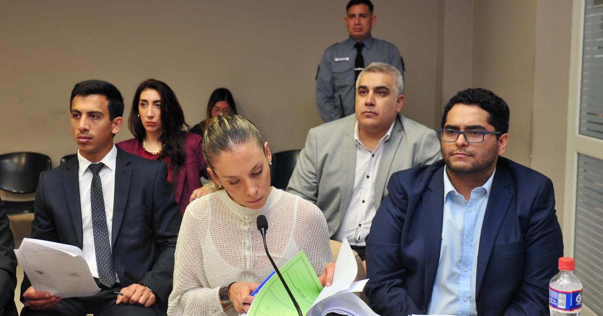 Fiscal detalla denuncias de 11 clientes vs agenciero de autos
