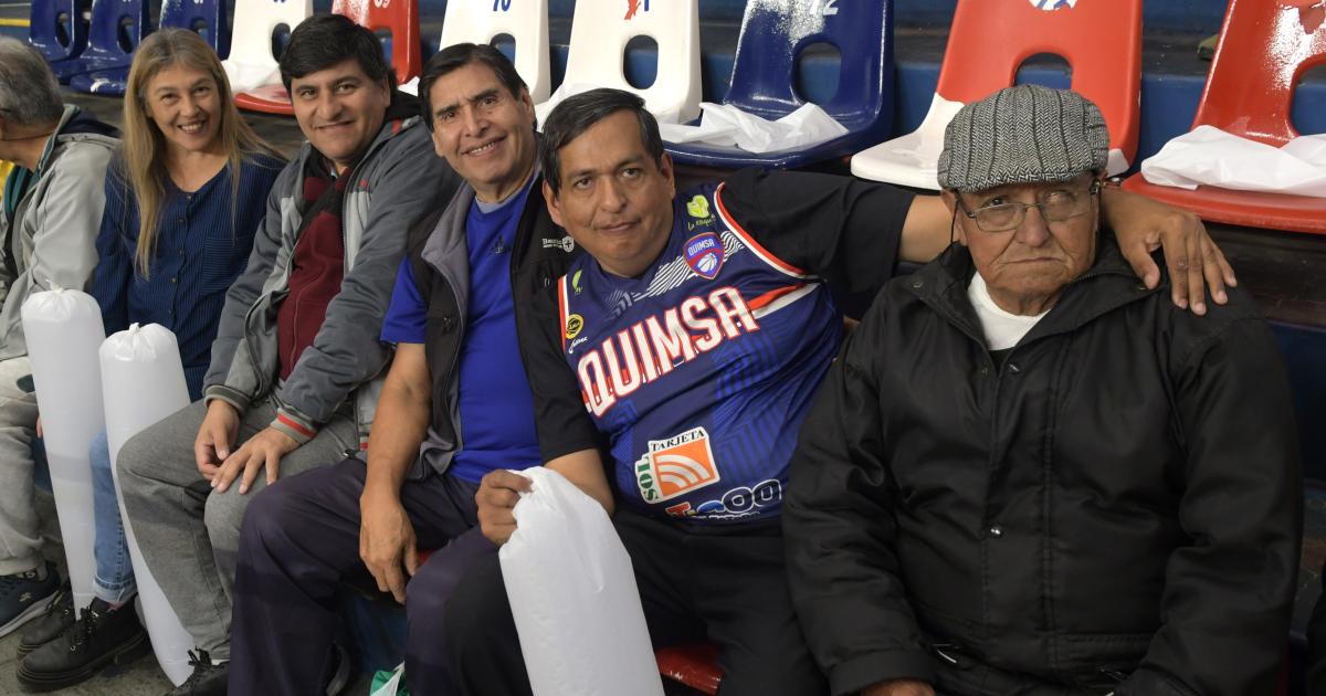 NOCHES DE BAacuteSQUET EN EL ESTADIO CIUDAD