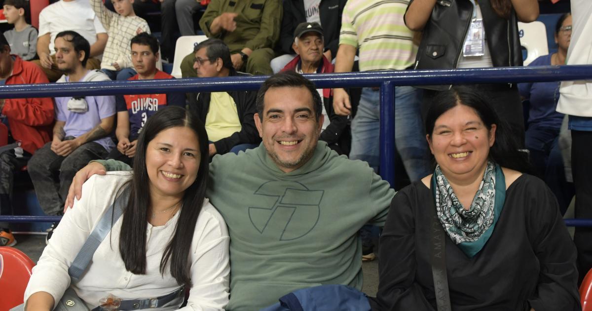 NOCHES DE BAacuteSQUET EN EL ESTADIO CIUDAD