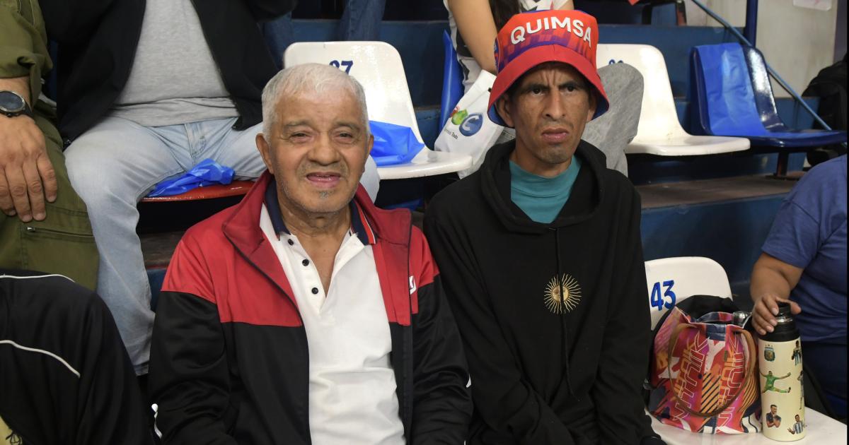 NOCHES DE BAacuteSQUET EN EL ESTADIO CIUDAD