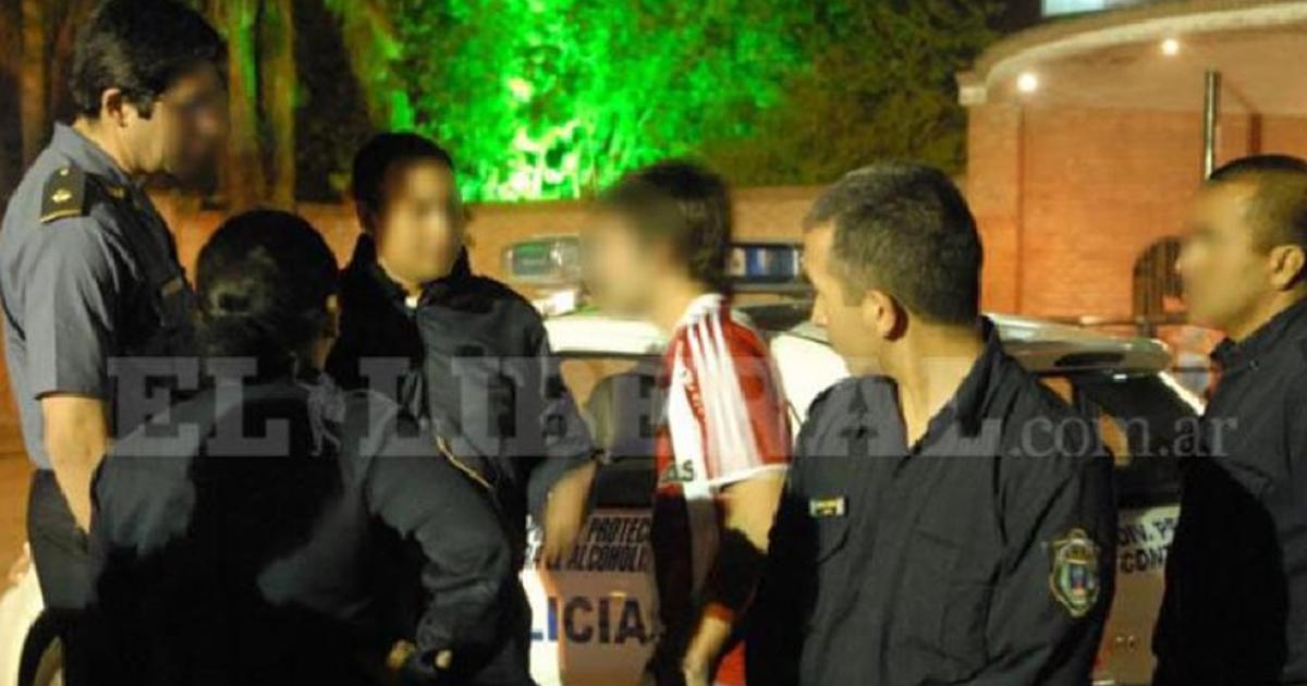 Desalojan un conocido boliche de la Autopista por la presencia de menores