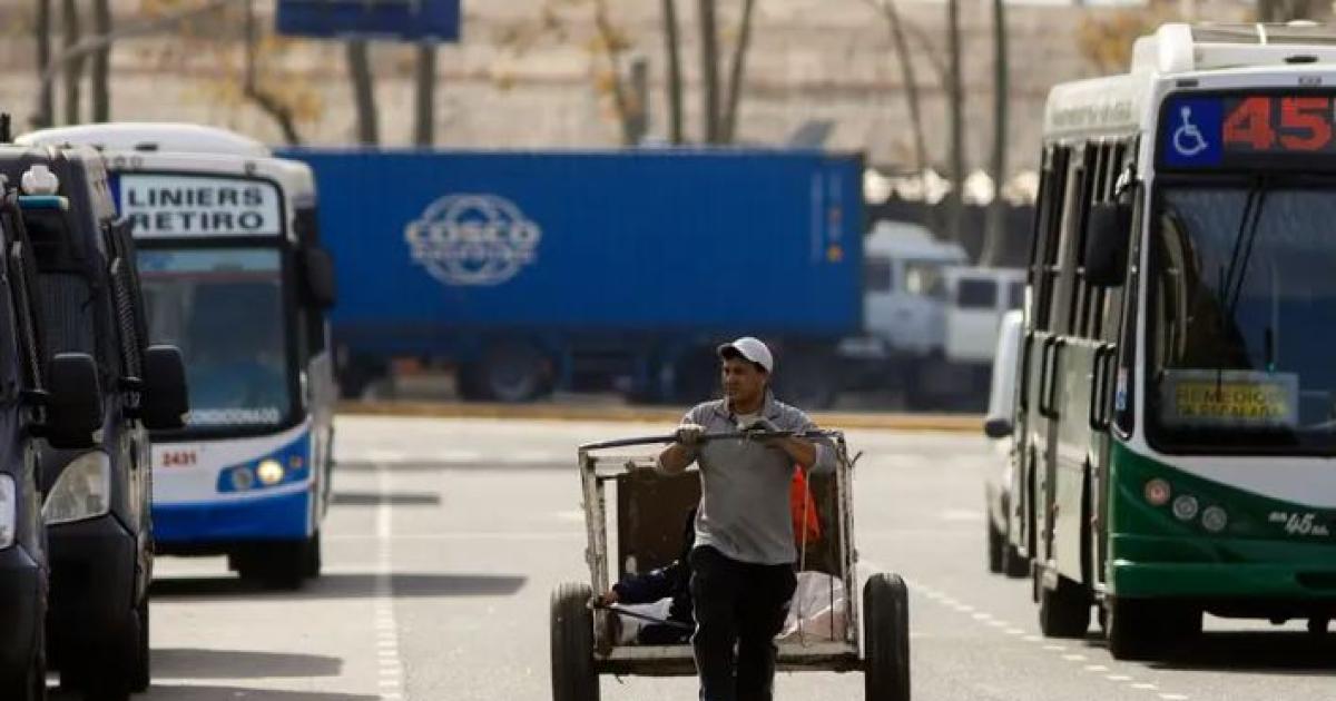 La deuda en el creacutedito se disparoacute al 27-en-porciento- y ya afecta a maacutes de 5 millones de familias