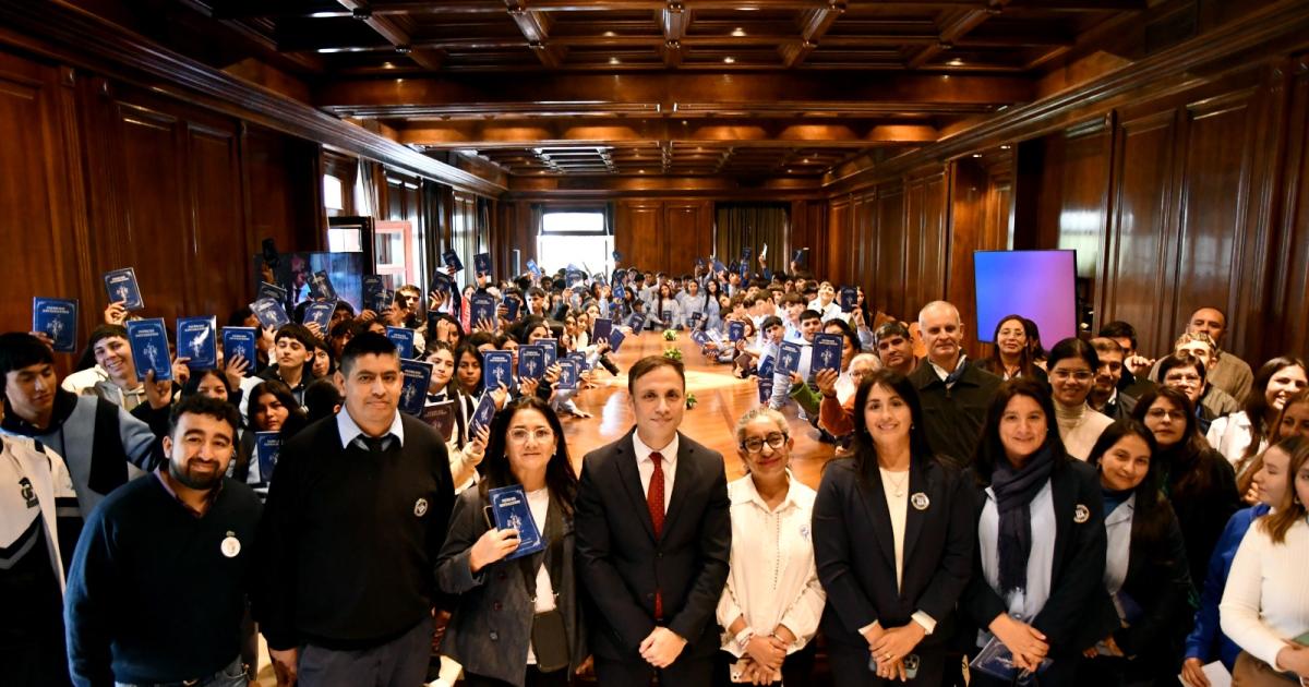 Estudiantes del interior vivieron una grata experiencia en Casa de Gobierno