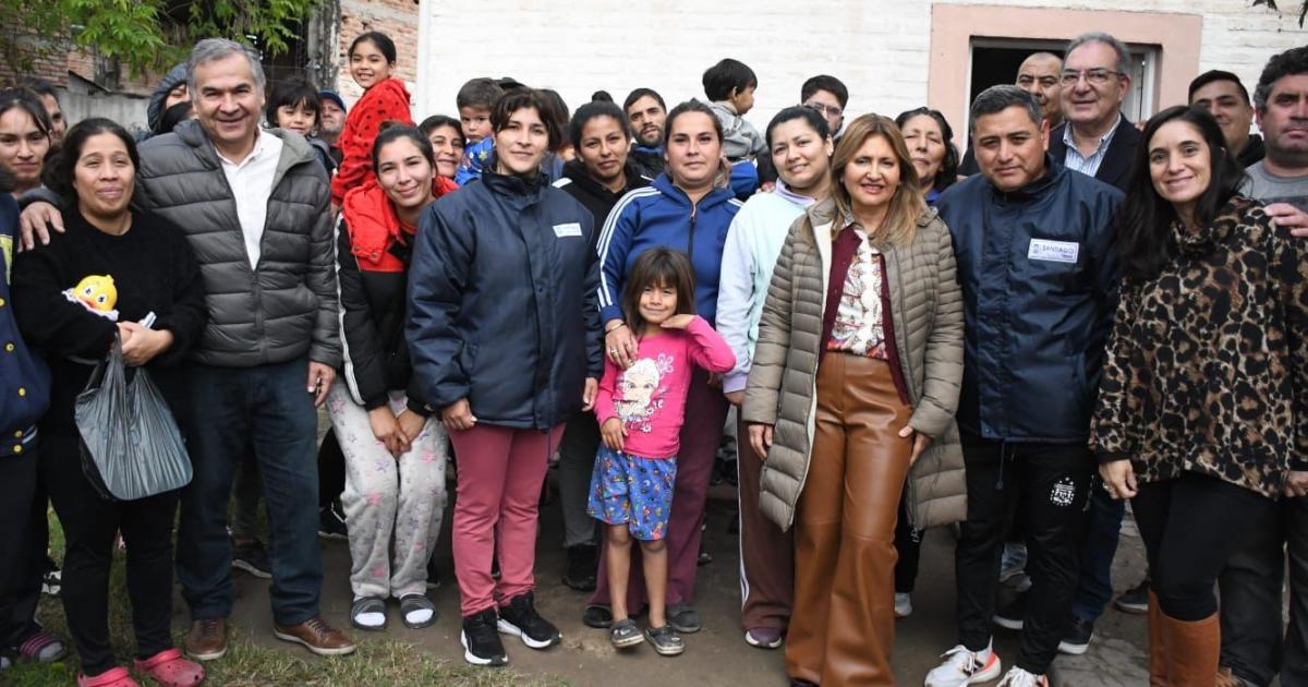 La intendente Fuentes visitoacute el comedor municipal del Barrio Tarapaya