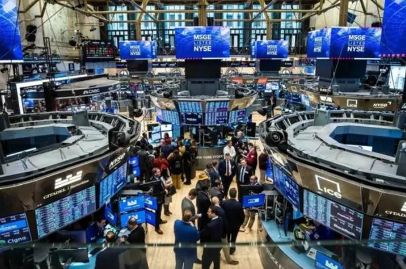Wall Street cerroacute en nuacutemeros rojos y los activos argentinos quedaron afectados